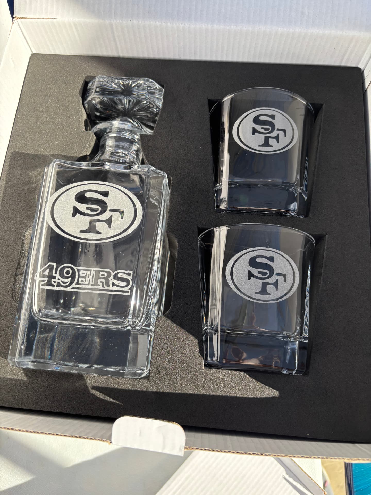 Personalized San Francisco 49ers glass bottle and glasses set