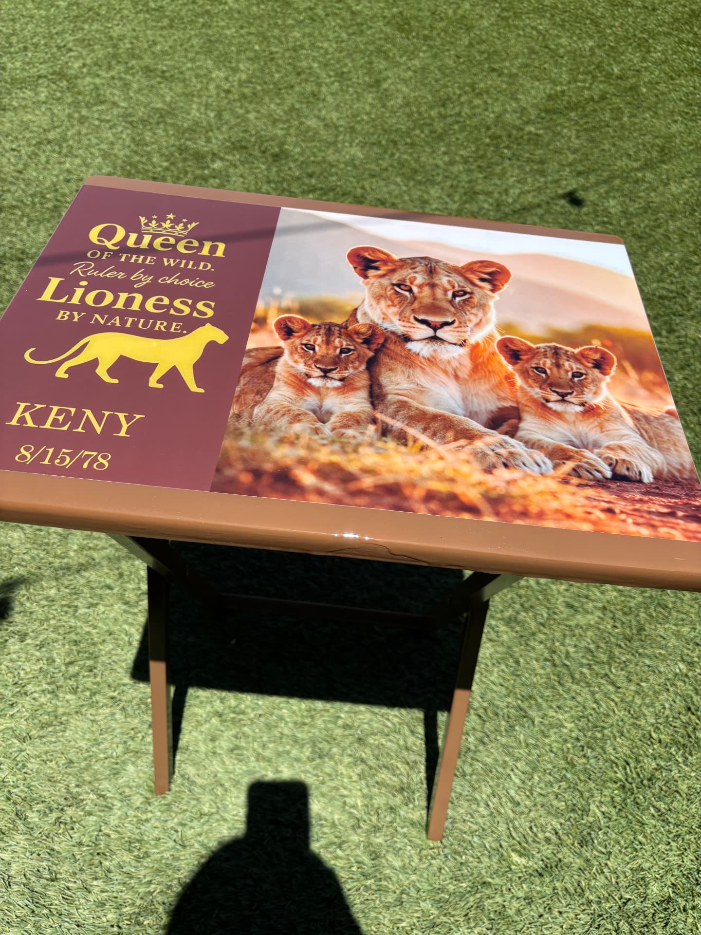 Handmade lioness queen table